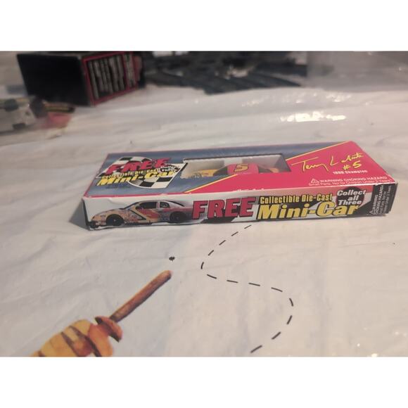 Terry Labonte #5 1996 NASCAR CHAMPION Kellogs Corn Flakes 1/64 Promo Car A10 new - Picture 4 of 7